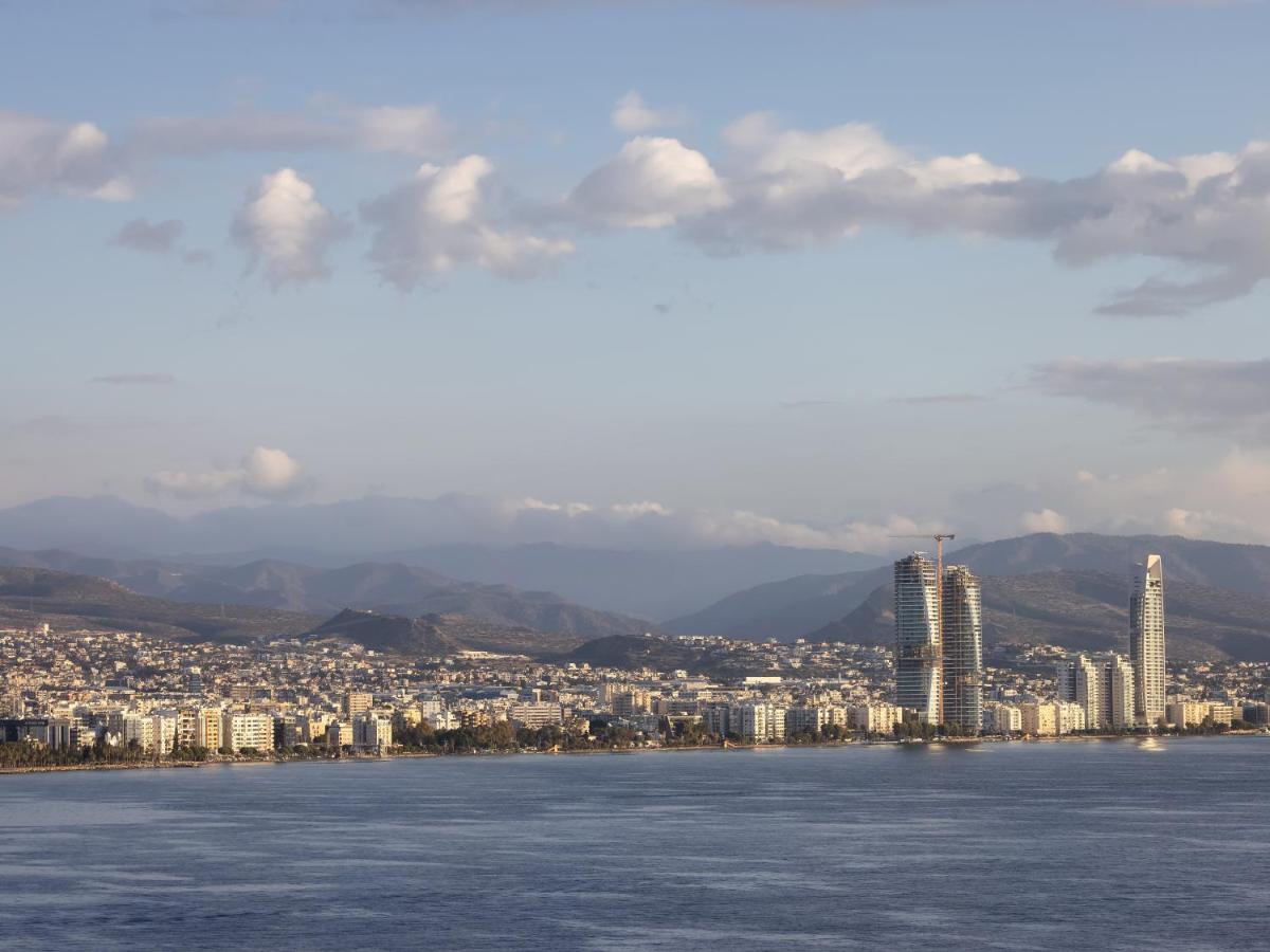 Sanders Cruise Limassol Exterior photo